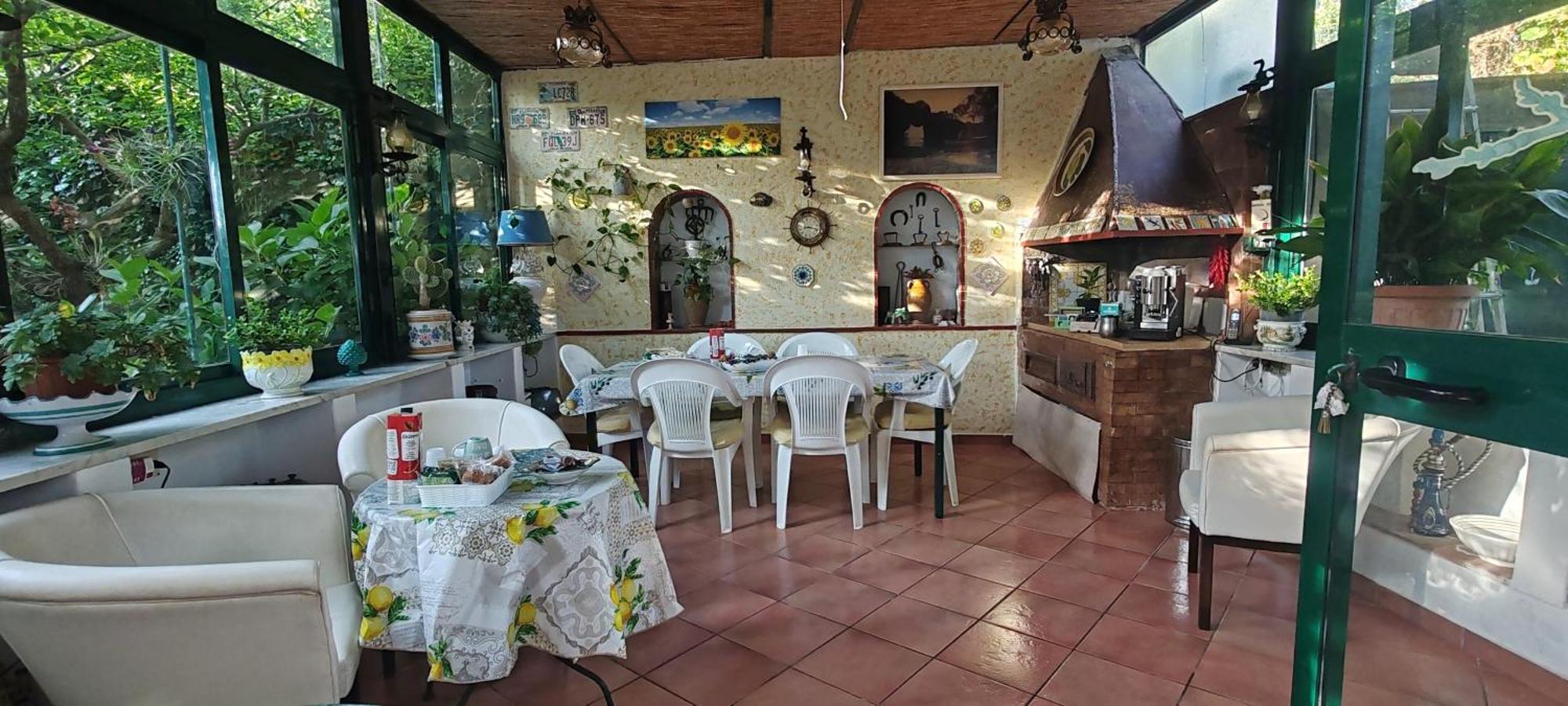 Dei Fiori Acomodação com café da manhã  *